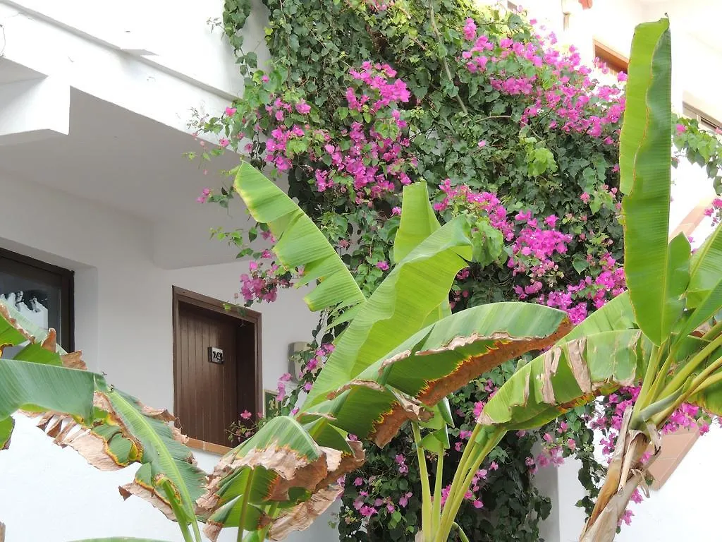 Apartamentos Sal Rossa Playa d'en Bossa 0*,  Ισπανία